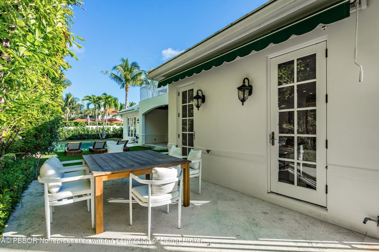 233 El Pueblo Way, Palm Beach, FL 33480 Photo