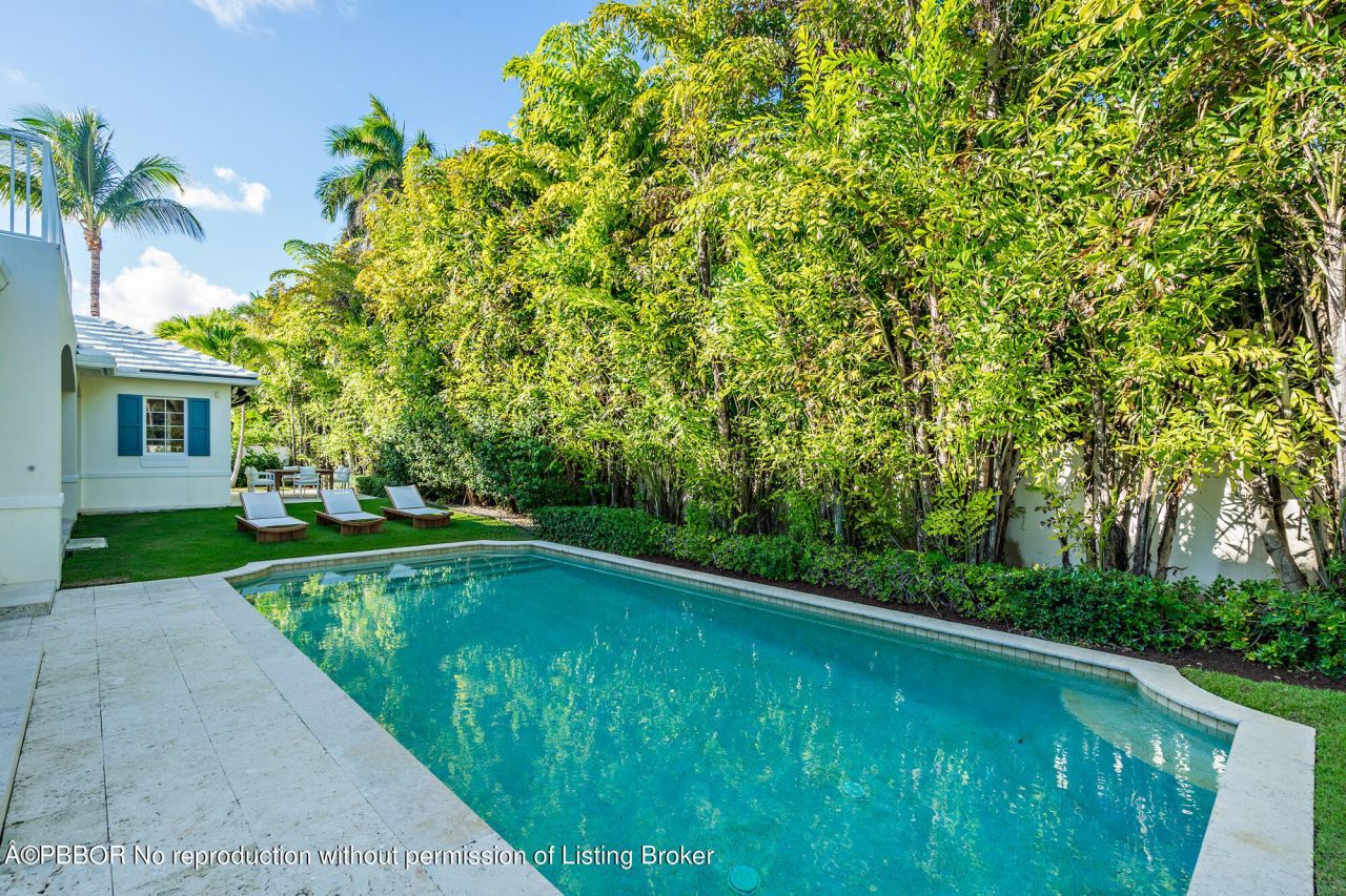 233 El Pueblo Way, Palm Beach, FL 33480 Photo