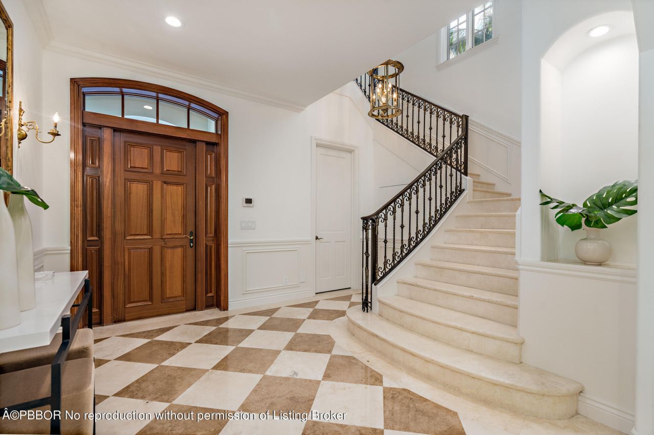 233 El Pueblo Way, Palm Beach, FL 33480 Photo