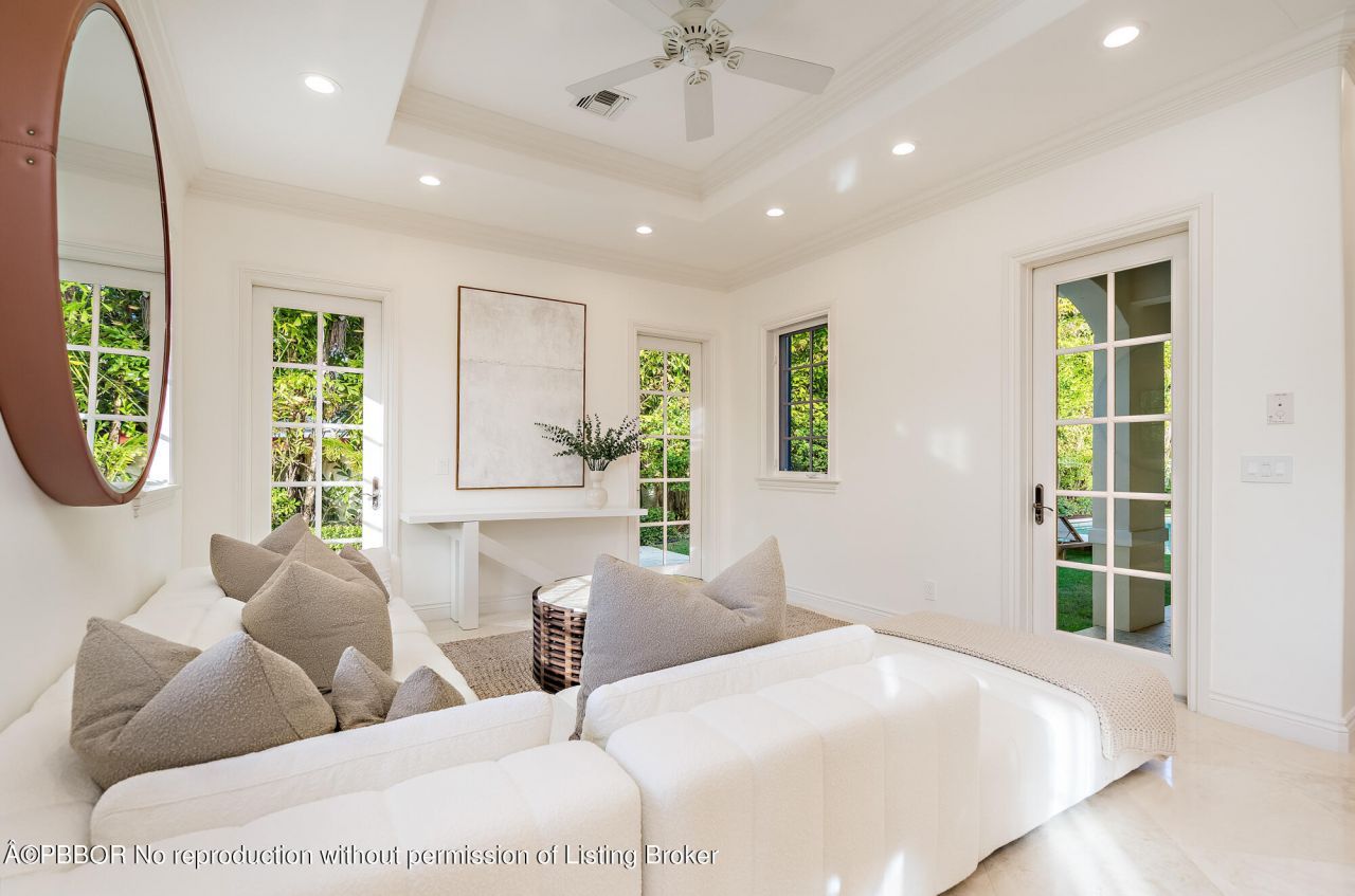 233 El Pueblo Way, Palm Beach, FL 33480 Photo