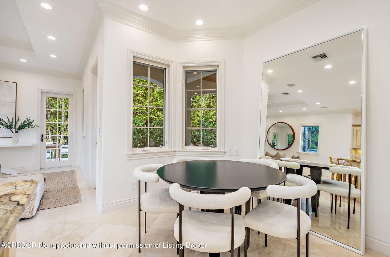 233 El Pueblo Way, Palm Beach, FL 33480 Photo