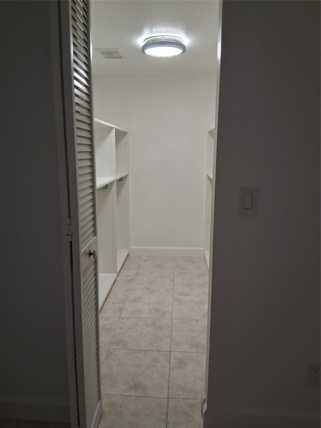 9800 Sunrise Lakes Boulevard, Unit 109, Sunrise, FL 33322 Photo