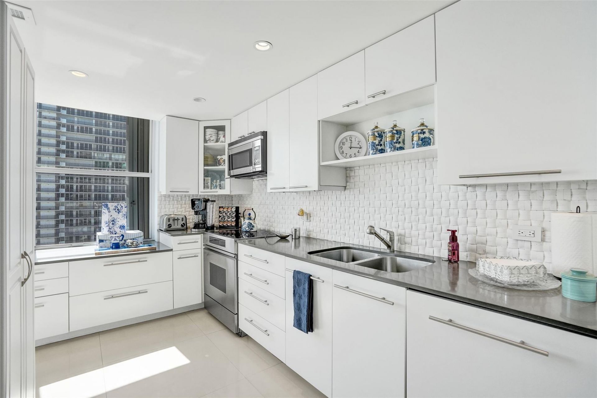 4300 N Ocean Boulevard, Unit 10M, Fort Lauderdale, FL 33308 Photo