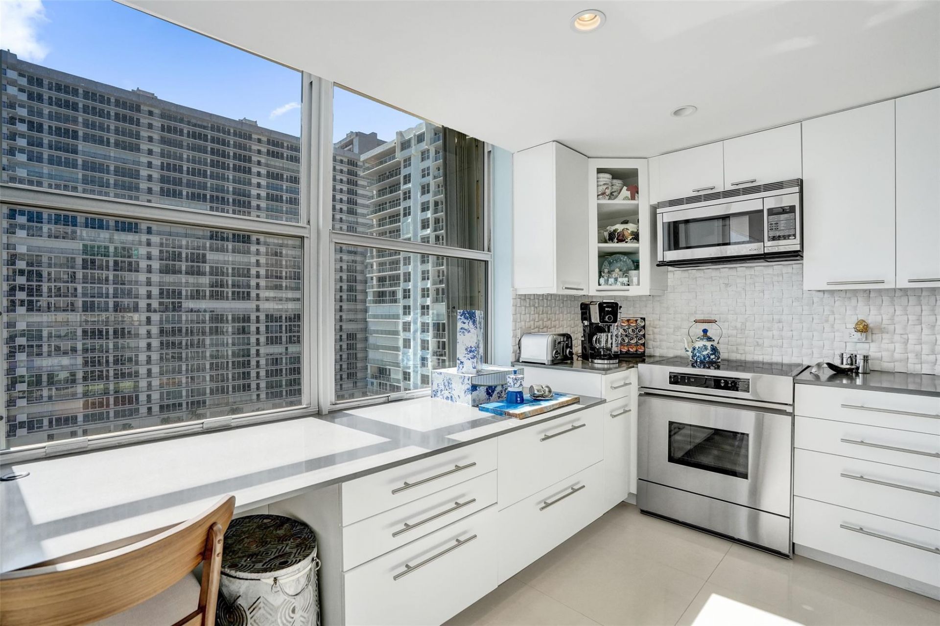 4300 N Ocean Boulevard, Unit 10M, Fort Lauderdale, FL 33308 Photo