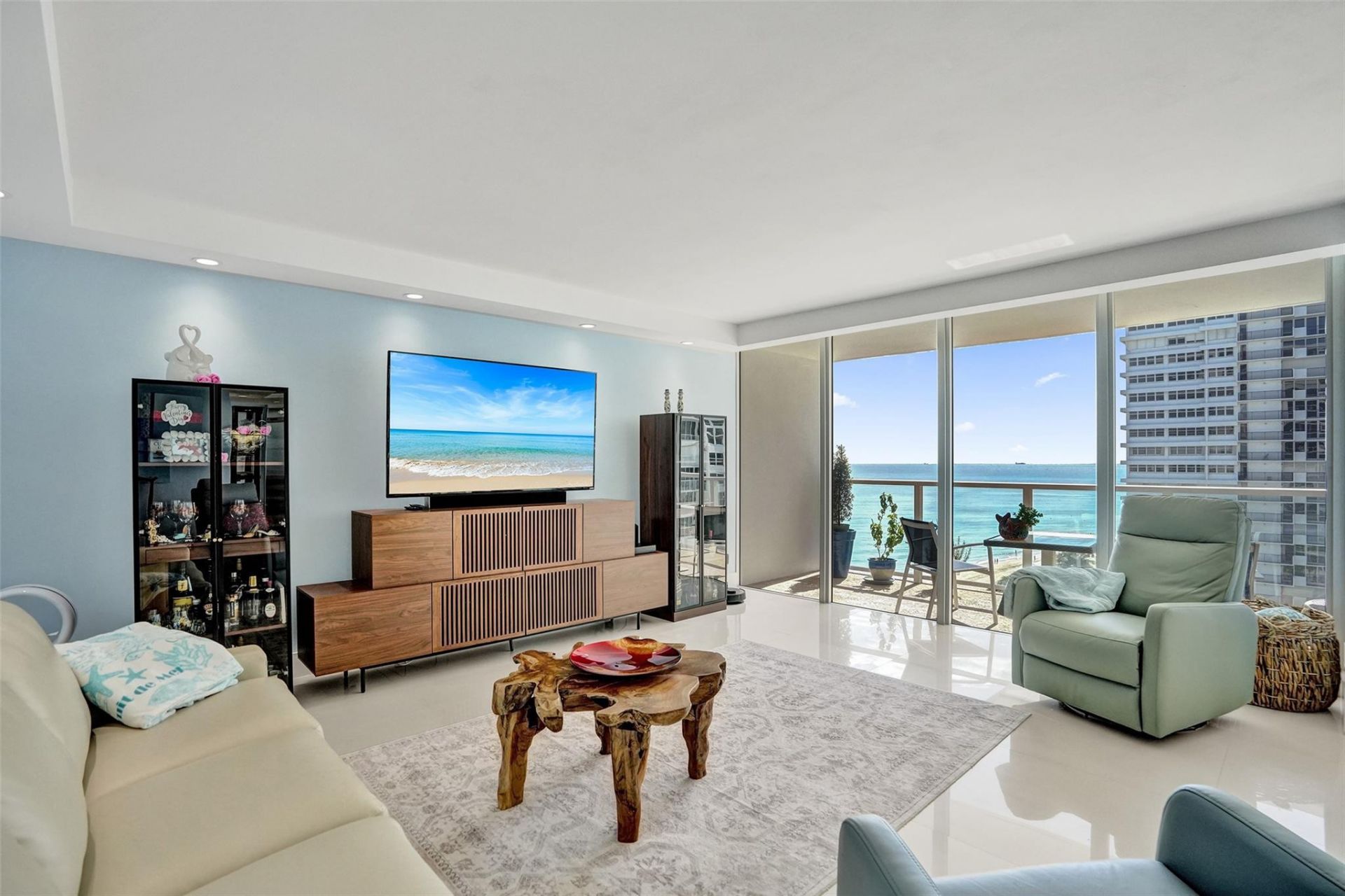 4300 N Ocean Boulevard, Unit 10M, Fort Lauderdale, FL 33308 Photo