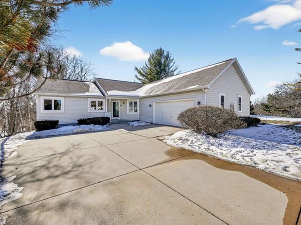 820 Anna Court, Waterloo, WI 53594