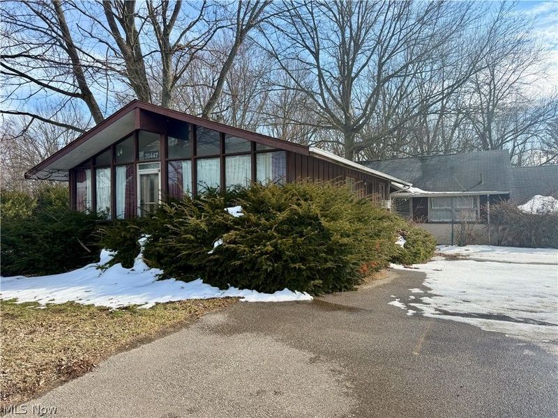 30447 Lorain Road, North Olmsted, OH 44070 Photo 1