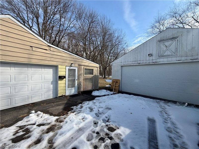 30447 Lorain Road, North Olmsted, OH 44070 Photo 11