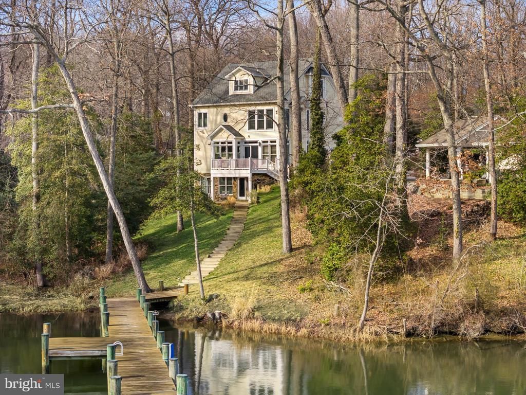 2656 A Queen Anne Circle, Annapolis, MD 21403 Main Photo