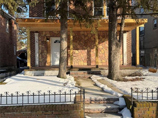 1356 Eggert Place , Far Rockaway, NY 11691