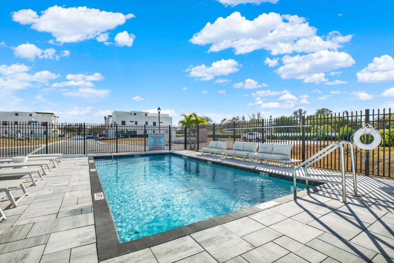 6203 64th Way N, Pinellas Park, FL 33781 Photo