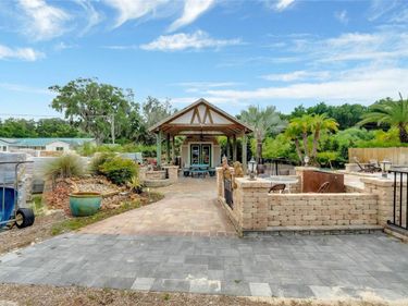 8440 COUNTY ROAD 48, YALAHA, FL 34797