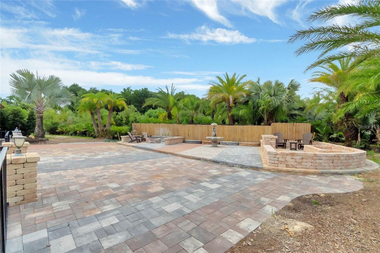 8440 County Road 48, Yalaha, FL 34797 Photo