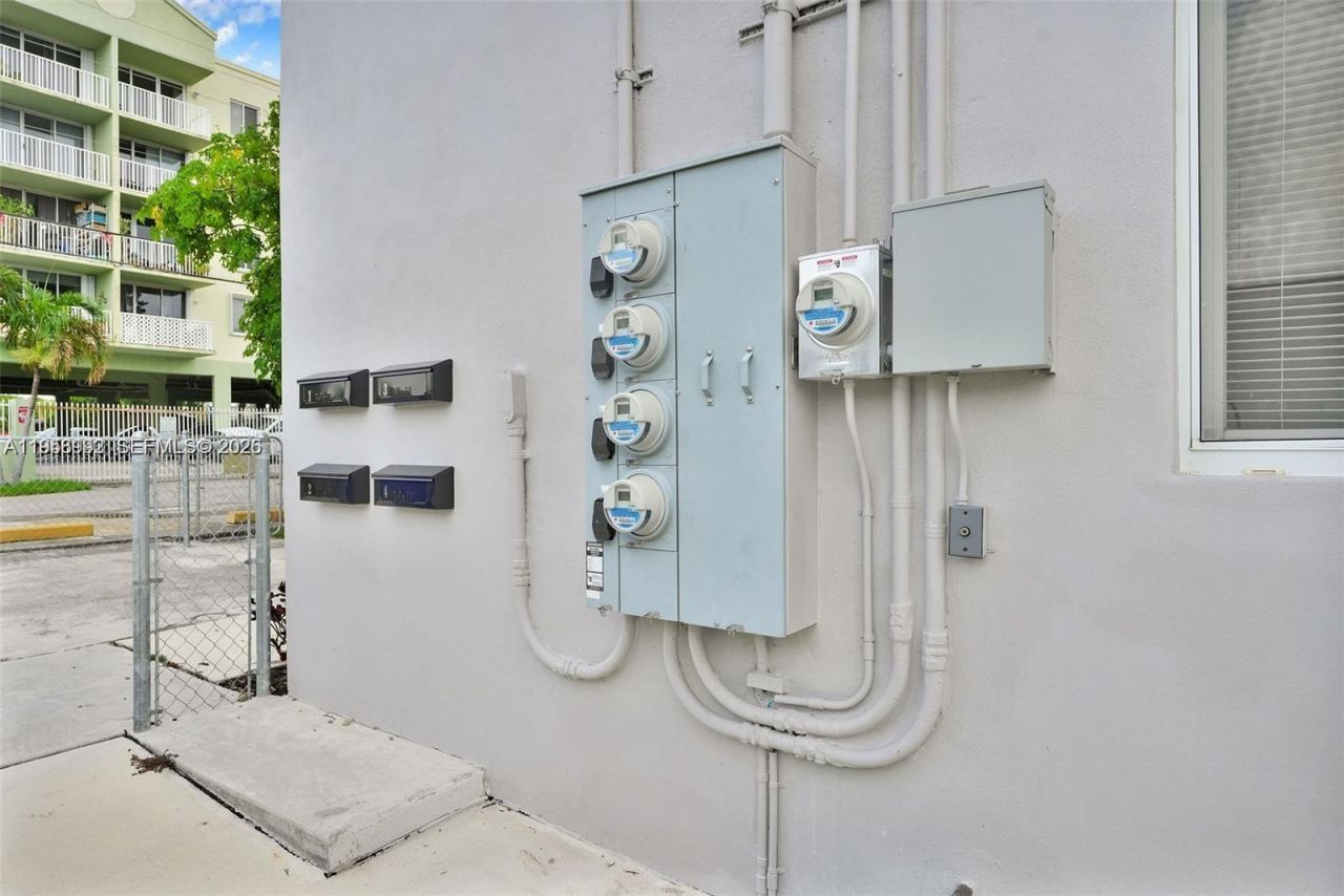 600 NW 25th Ct , Miami, FL 33125 Photo