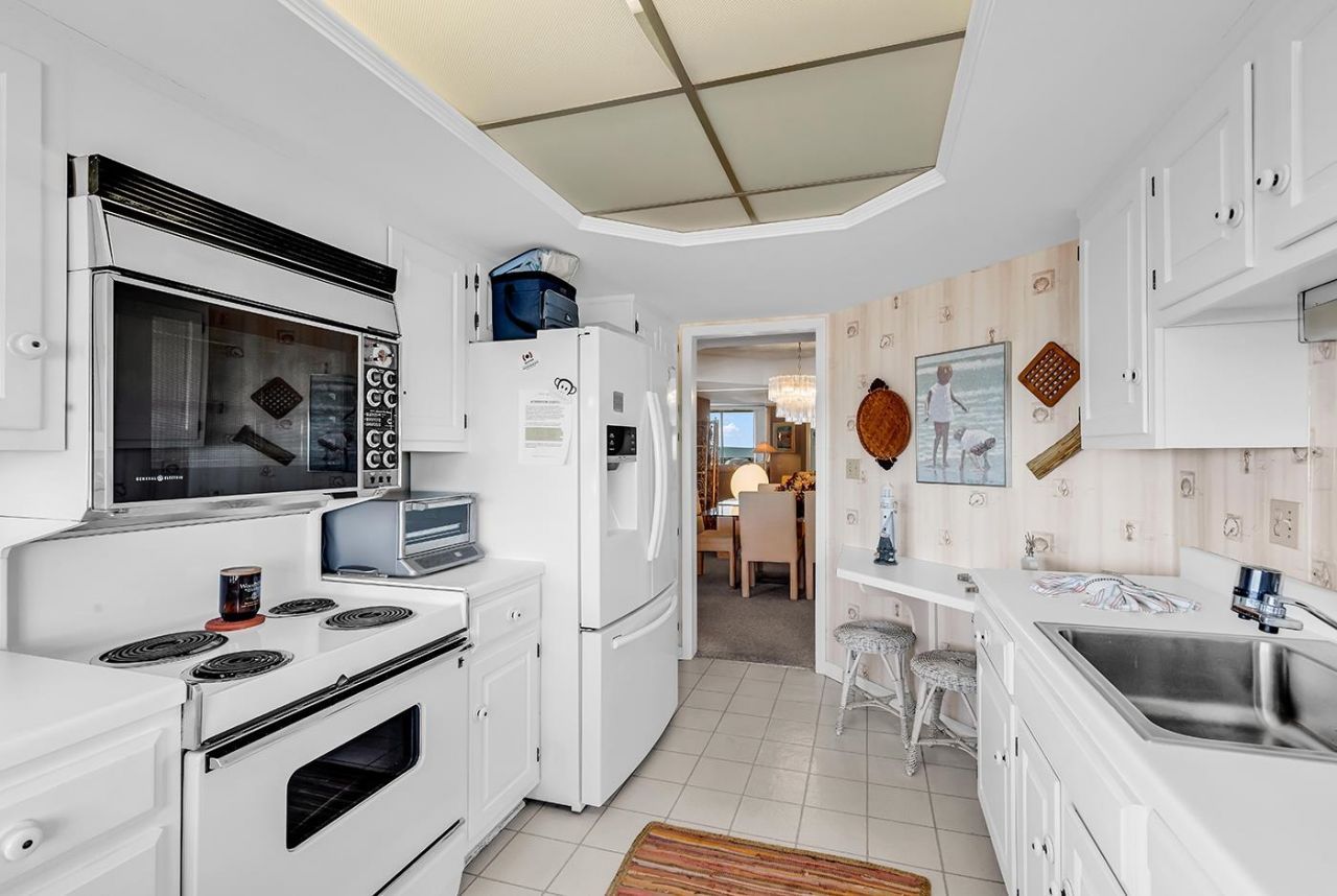 9650 Shore Dr. Photo 12