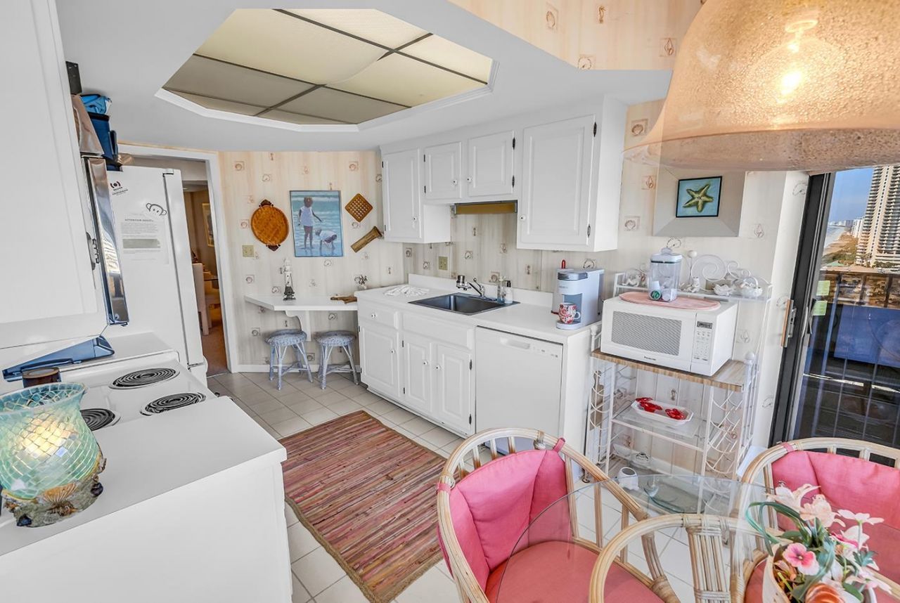 9650 Shore Dr. Photo 15