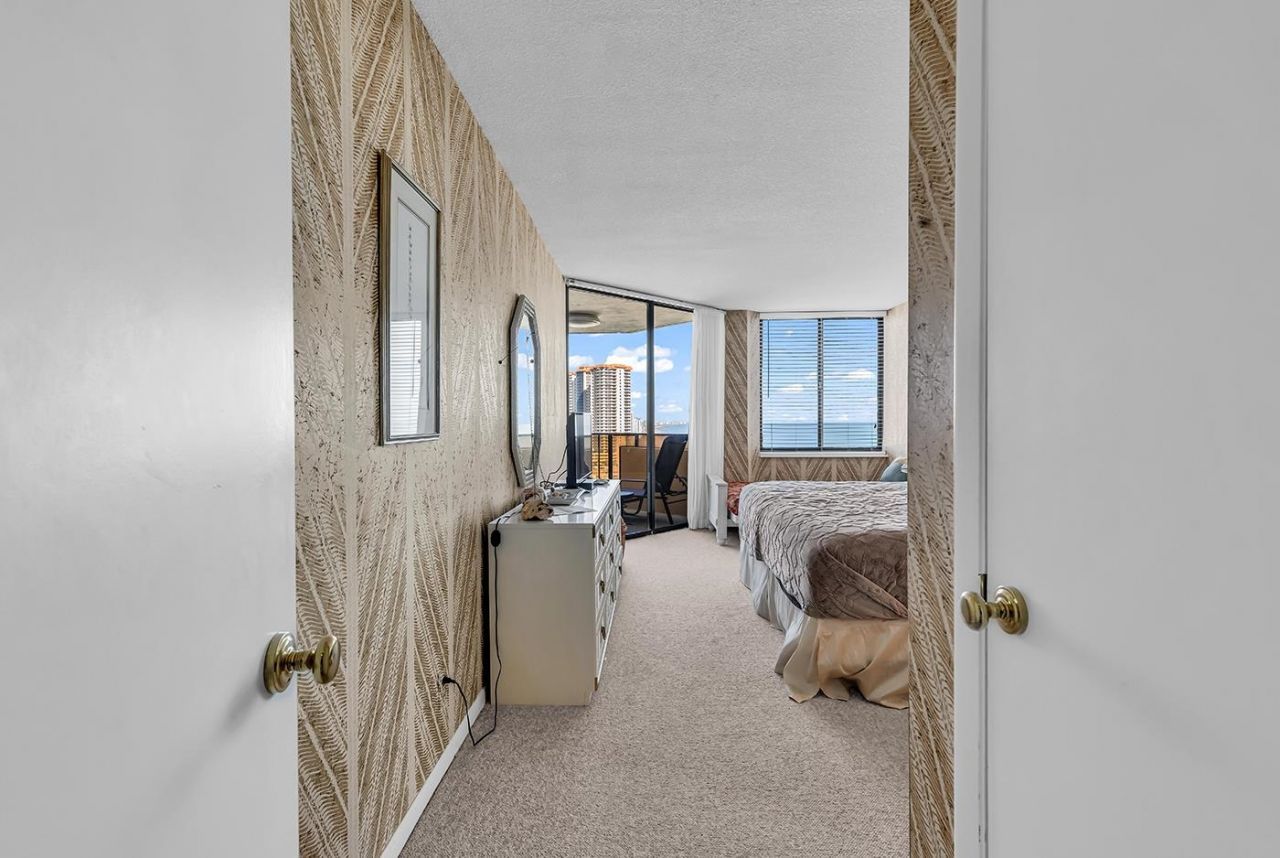 9650 Shore Dr. Photo 27