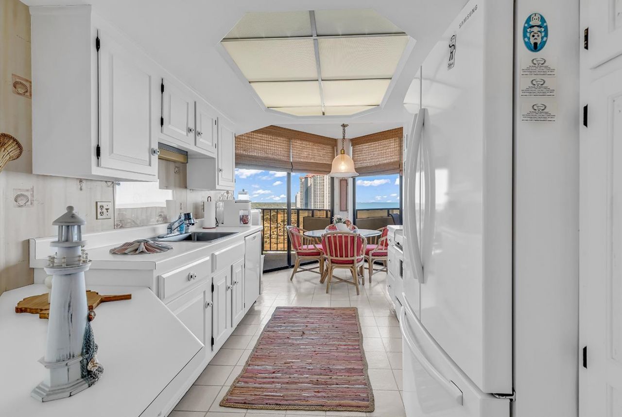 9650 Shore Dr. Photo 9