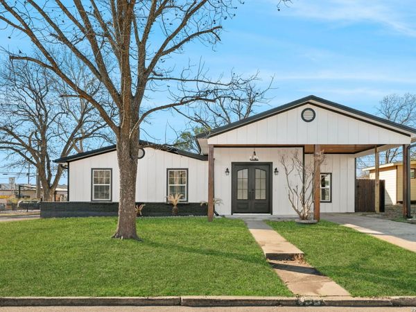 722 Blakeley, San Antonio, TX 78209