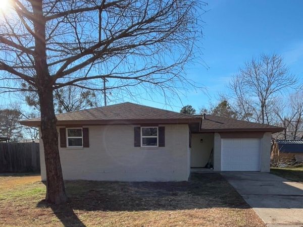 473 N Murray, Atoka, OK 74525