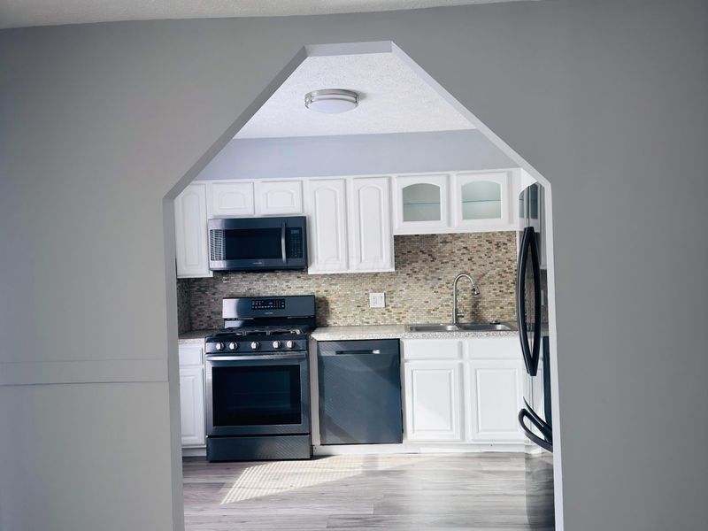 5778 Lucinda Court, Columbus, OH 43232 Photo 7