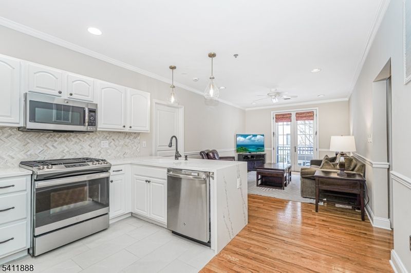 501 9th St, Hoboken, NJ 07030 Main Photo