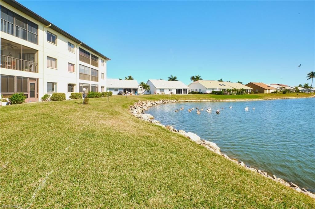 11170 Caravel Cir, Unit 309, Fort Myers, FL 33908 Photo