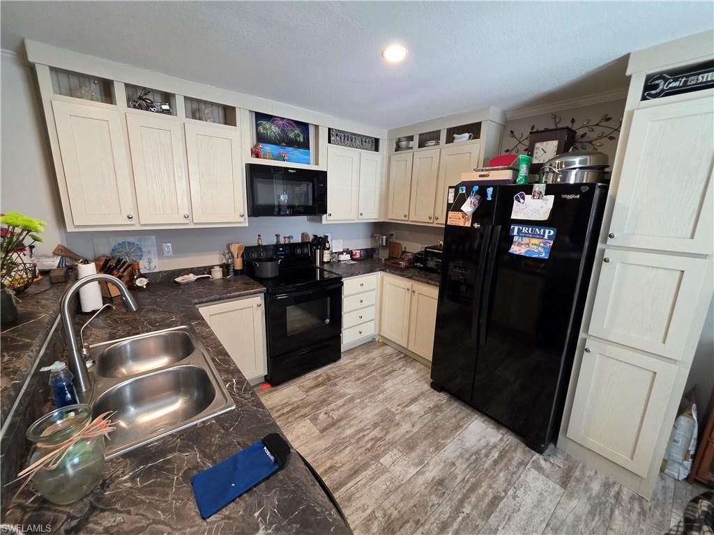 8085 Hart Dr, North Fort Myers, FL 33917 Photo