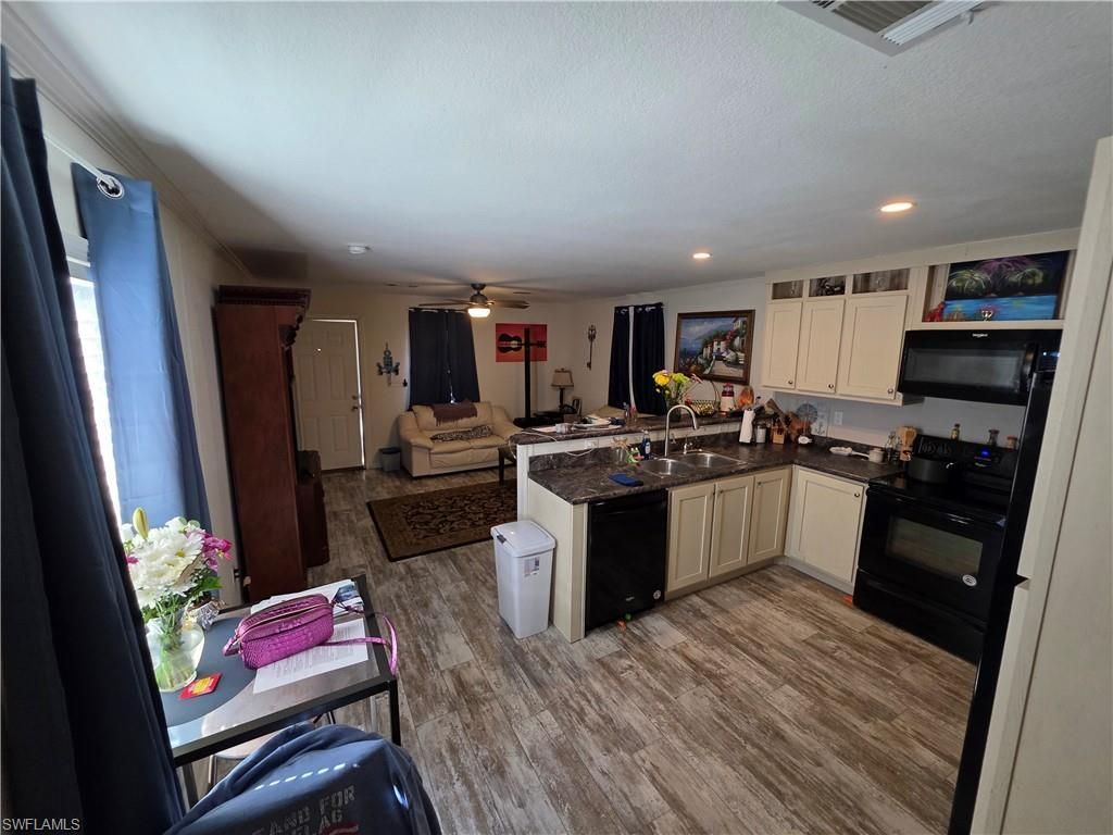 8085 Hart Dr, North Fort Myers, FL 33917 Photo