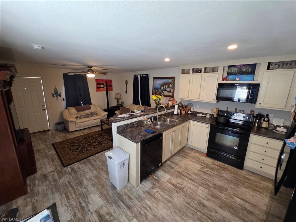 8085 Hart Dr, North Fort Myers, FL 33917 Photo