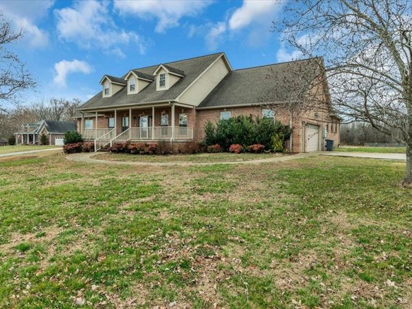 3755 Thomasville Rd, Chapmansboro, TN 37035