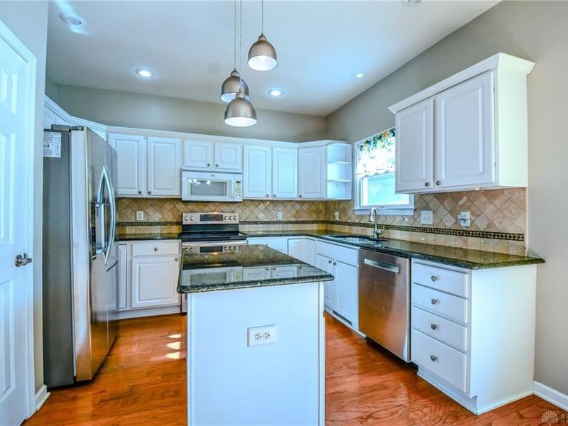 1642 Lago Mar, Washington Township, OH 45458 Photo 18