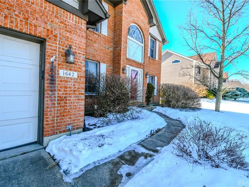 1642 Lago Mar, Washington Township, OH 45458 Photo 5