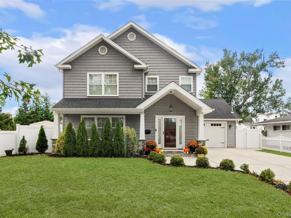 41 Weidner Avenue, Oceanside, NY 11572