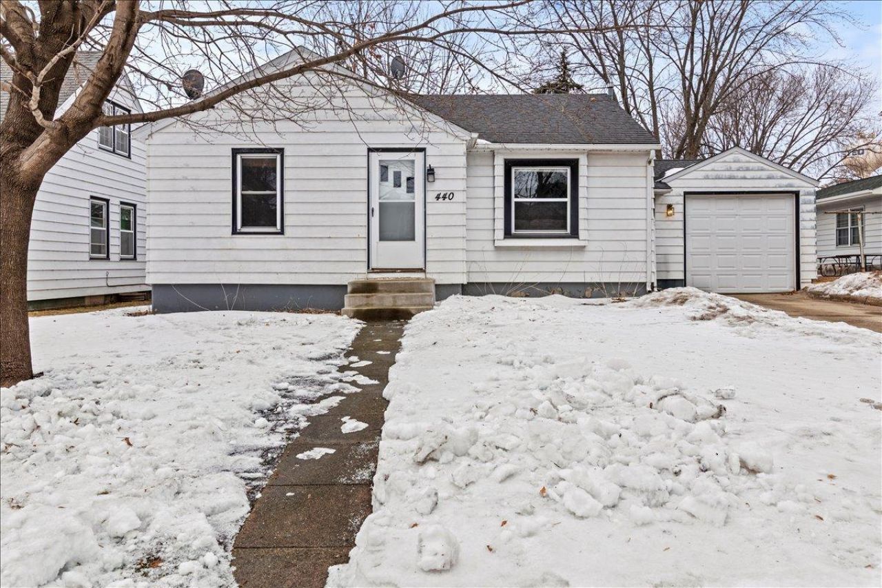 440 2nd Street S, Winsted, MN 55395 Main Photo
