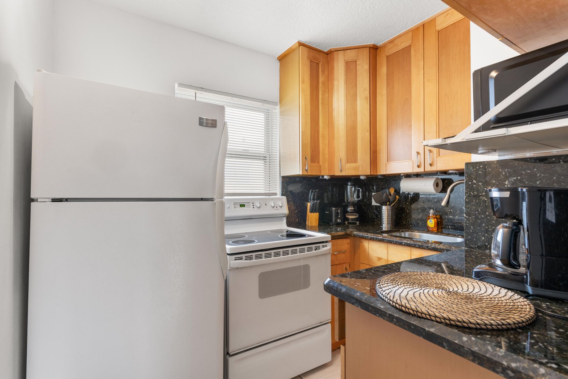 3225 NE 16th Street, Unit 19-A, Pompano Beach, FL 33062 Photo