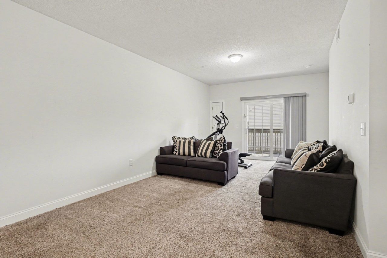 6022 Dick Pond Rd.  Photo 5