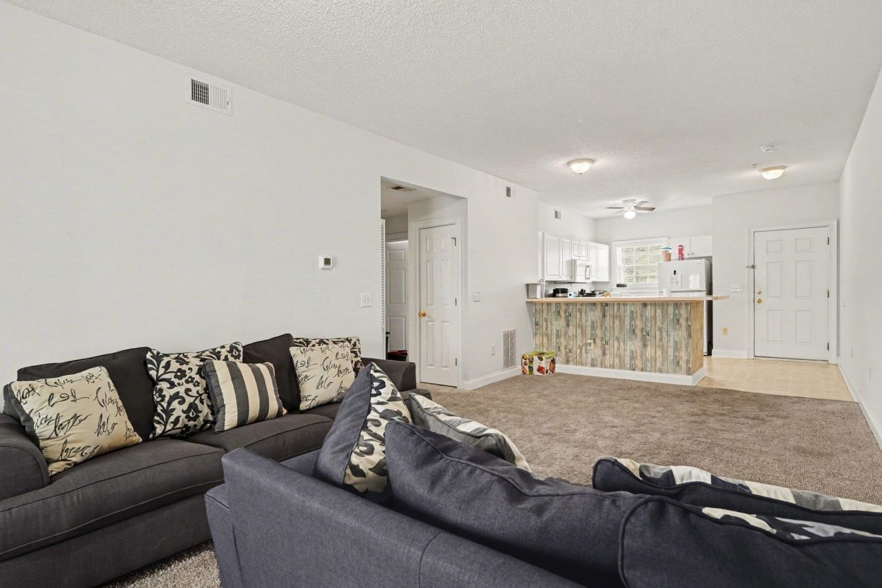 6022 Dick Pond Rd.  Photo 7