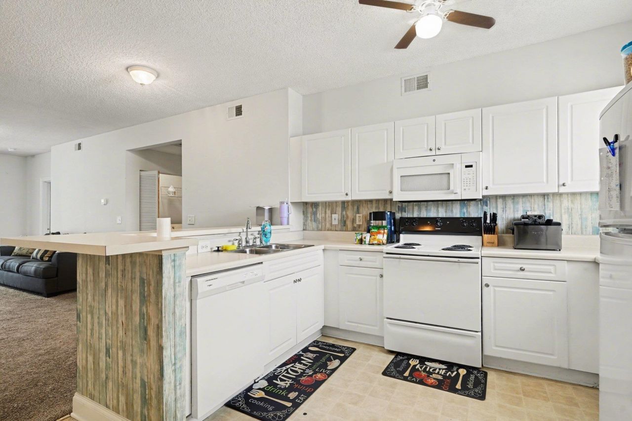 6022 Dick Pond Rd.  Photo 9