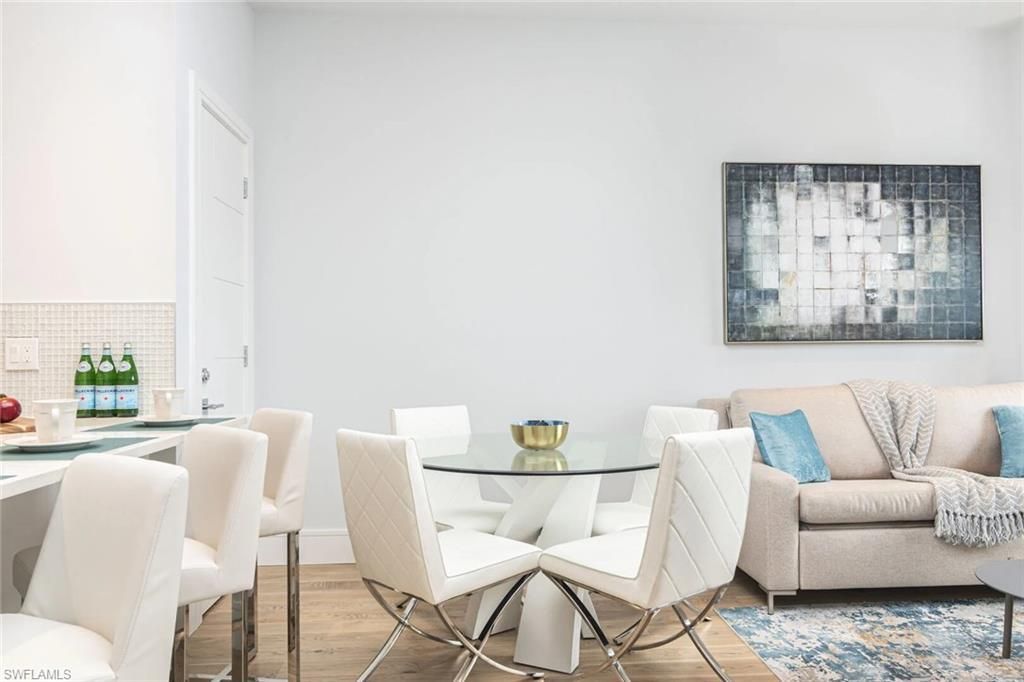 101 8th St S, Unit 207, Naples, FL 34102 Photo