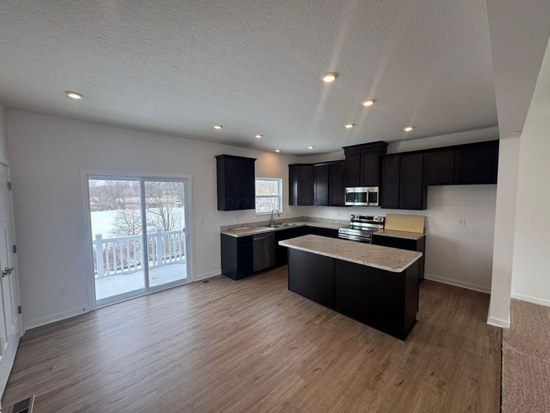 156 Dusky Willow Drive , Reynoldsburg, OH 43068 Photo 5