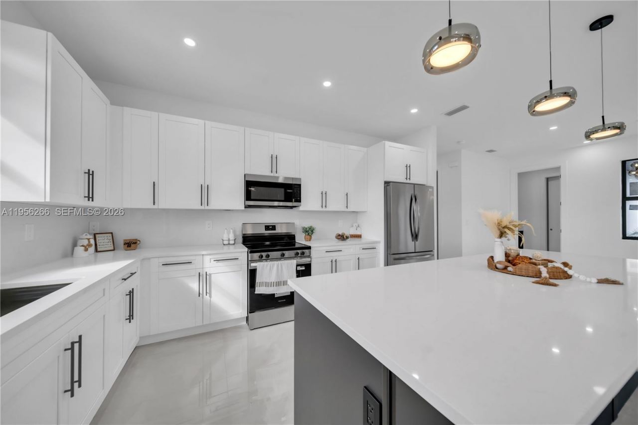 2913 46th St W, Lehigh Acres, FL 33971 Photo