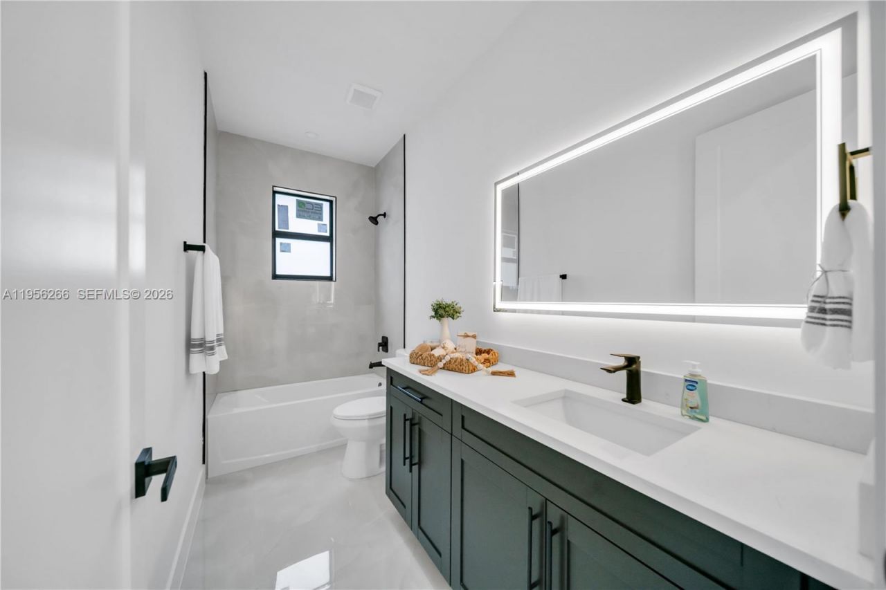 2913 46th St W, Lehigh Acres, FL 33971 Photo