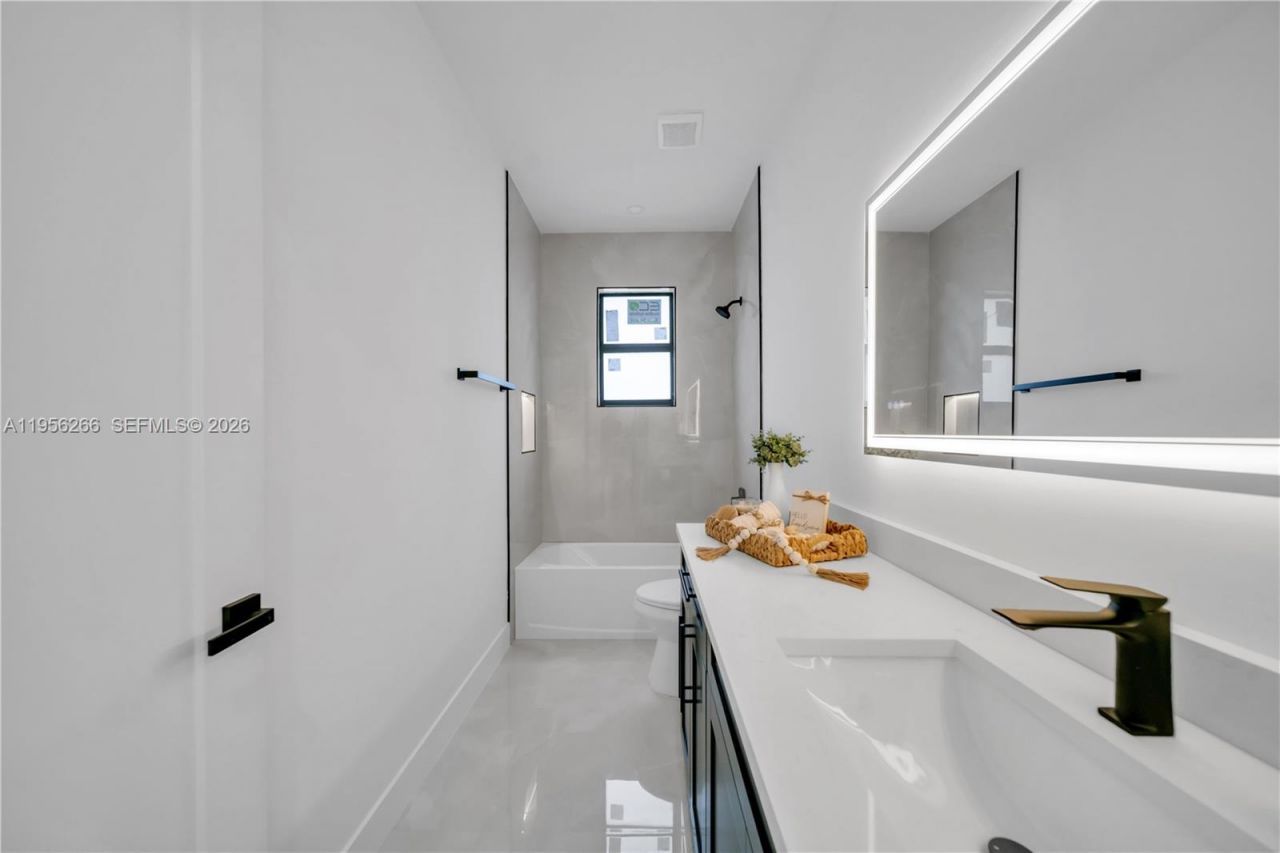 2913 46th St W, Lehigh Acres, FL 33971 Photo