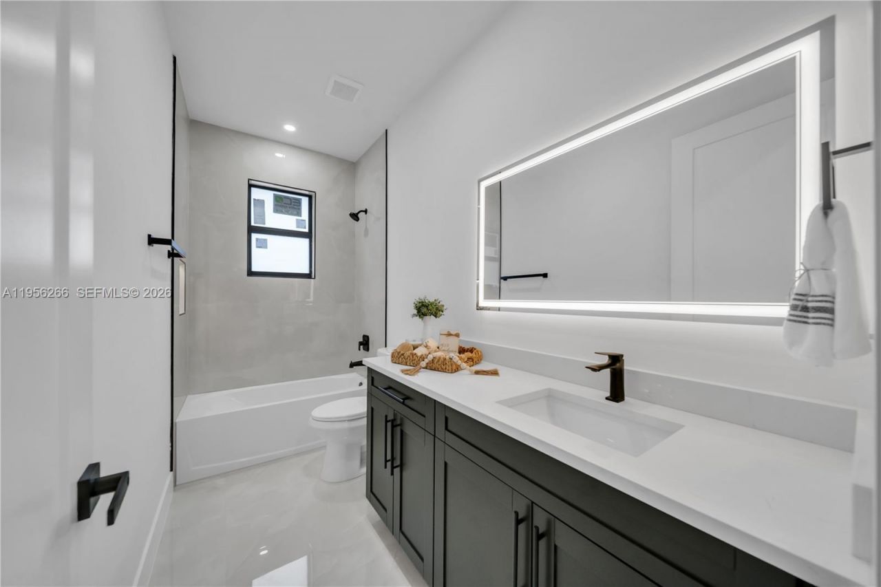 2913 46th St W, Lehigh Acres, FL 33971 Photo