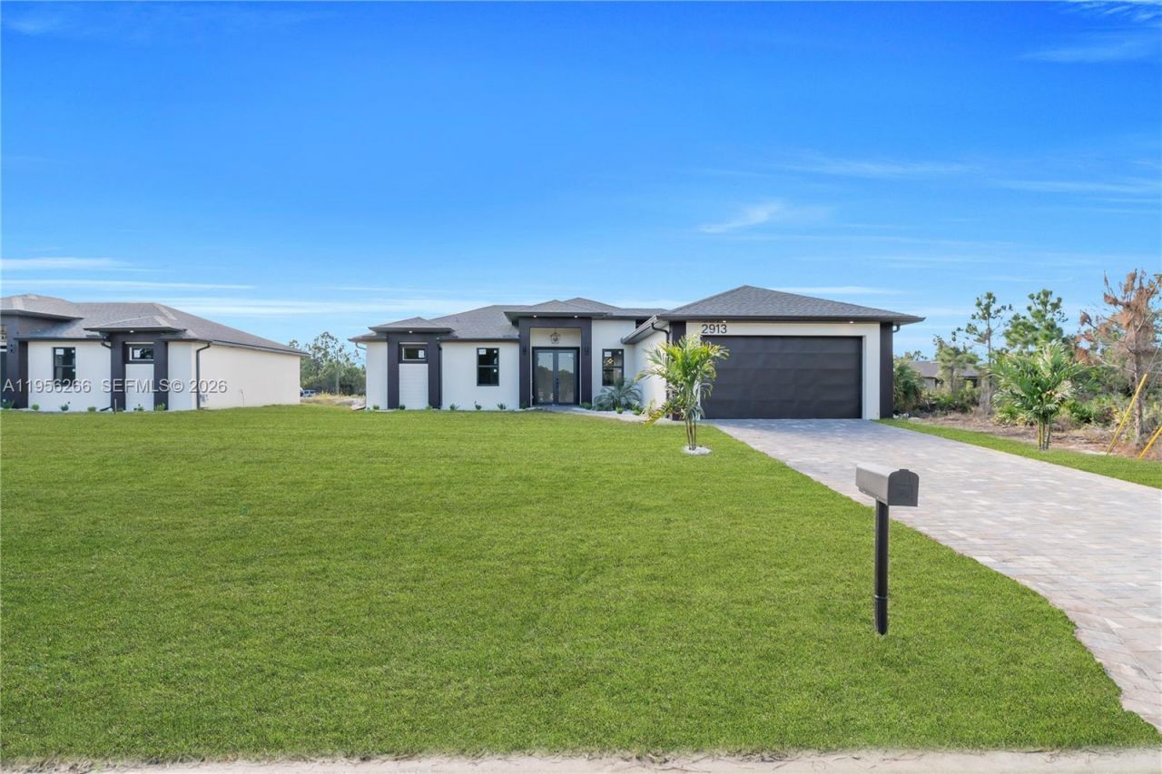 2913 46th St W, Lehigh Acres, FL 33971 Photo