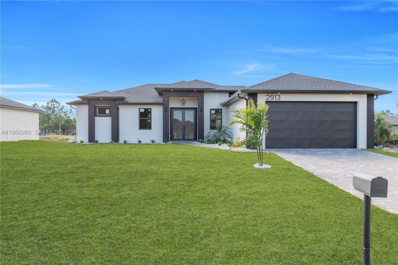 2913 46th St W, Lehigh Acres, FL 33971 Photo