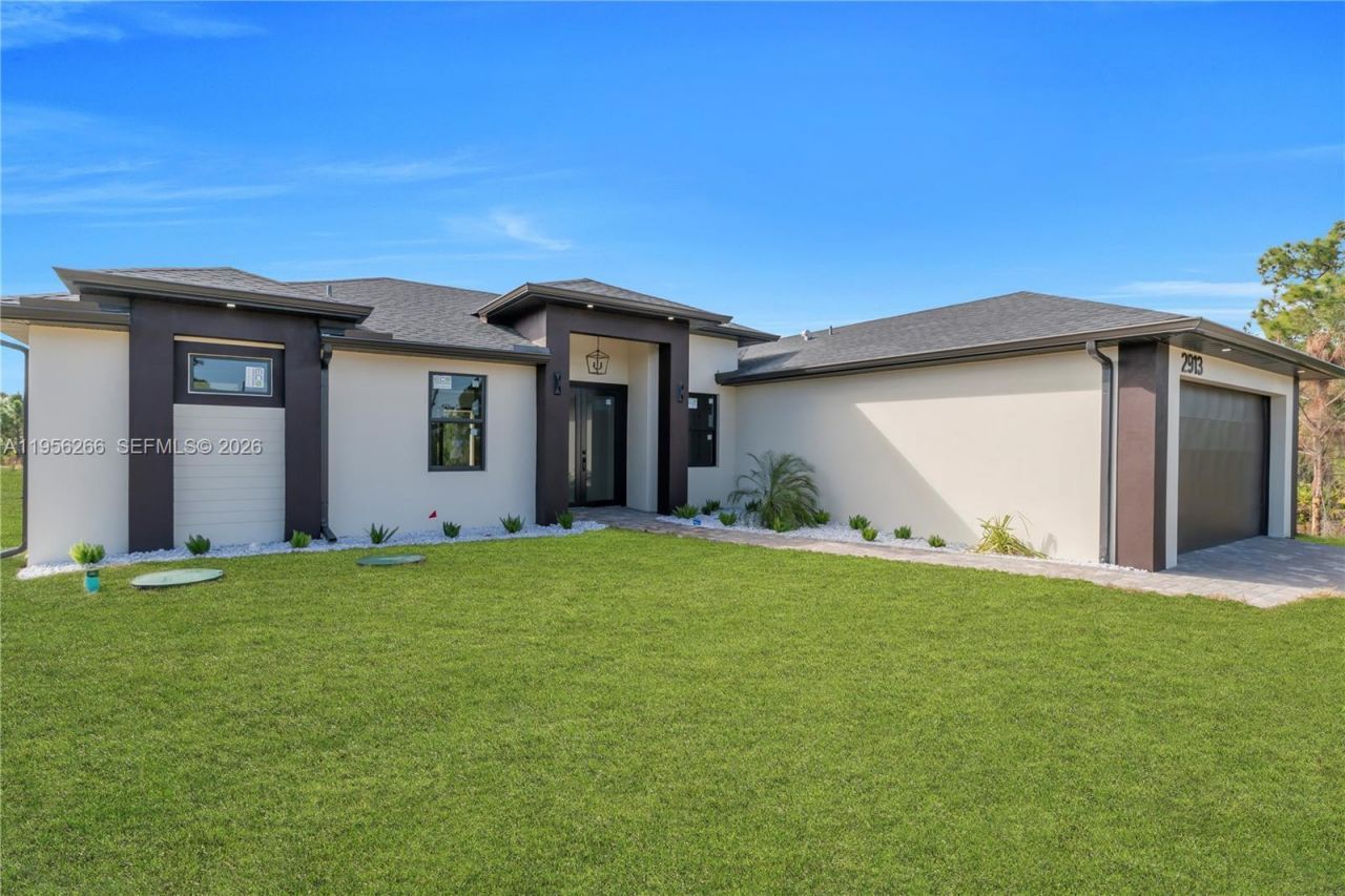 2913 46th St W, Lehigh Acres, FL 33971 Photo