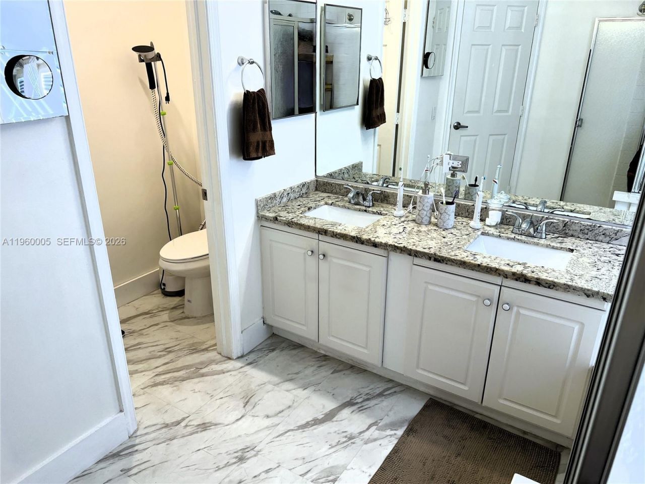 1107 Fairfield Meadows Dr, Weston, FL 33327 Photo