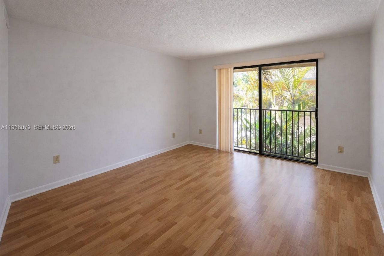 5821 Washington St, Unit 32, Hollywood, FL 33023 Photo